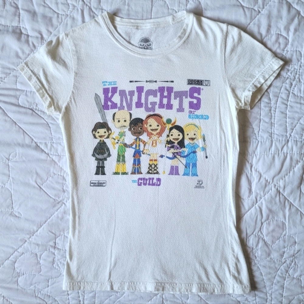 2/$30 🍪 The Guild The Knights Of Good Jinx Tee